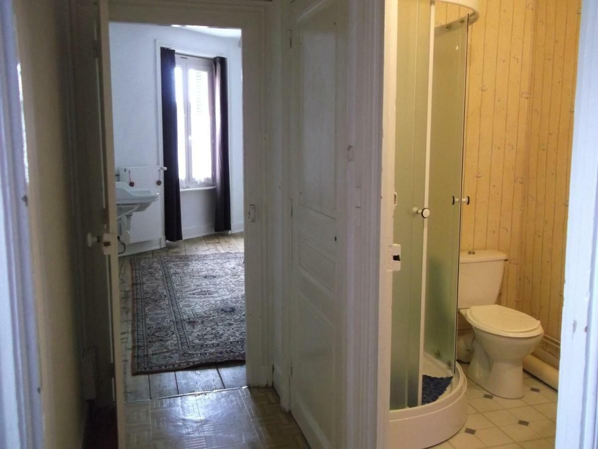 Hote Du Couzan Sail-sous-Couzan Exteriör bild